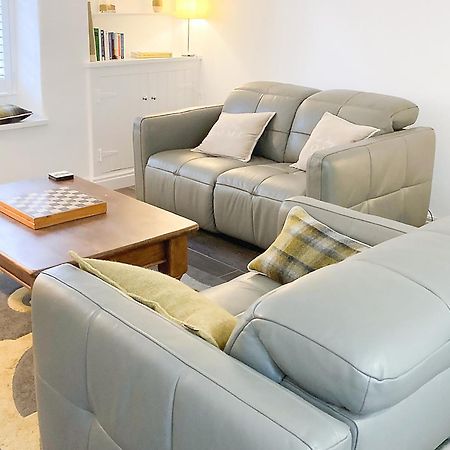The White Cottage غارغريف المظهر الخارجي الصورة